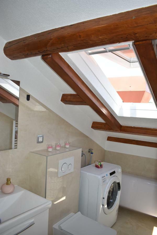 Dante Apartment Split Zewnętrze zdjęcie